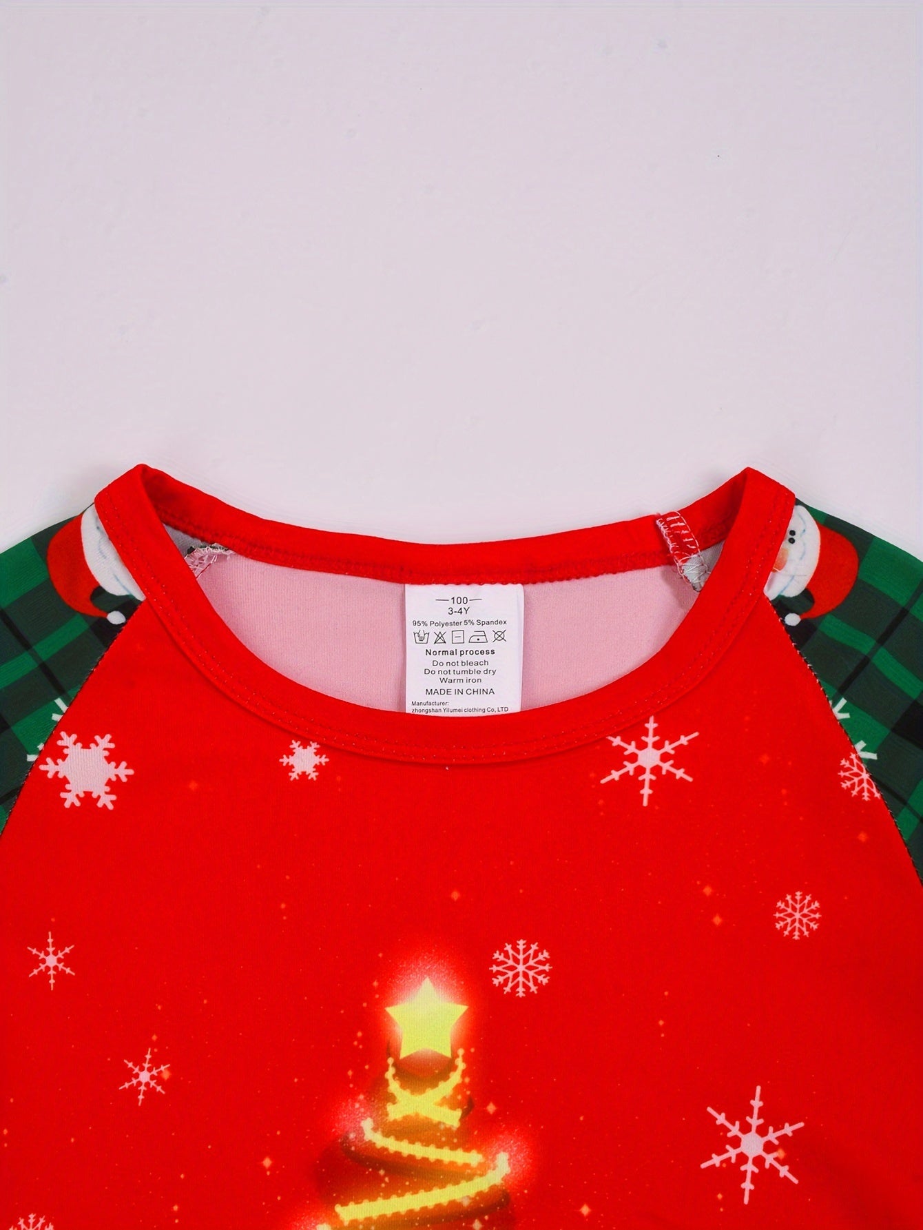 Cozy Christmas Plaid Print Youngsters' Pajama Set - Flame-Resistant, Soft Knit Fabric with Long Sleeve Top & Pants for Boys and Girls