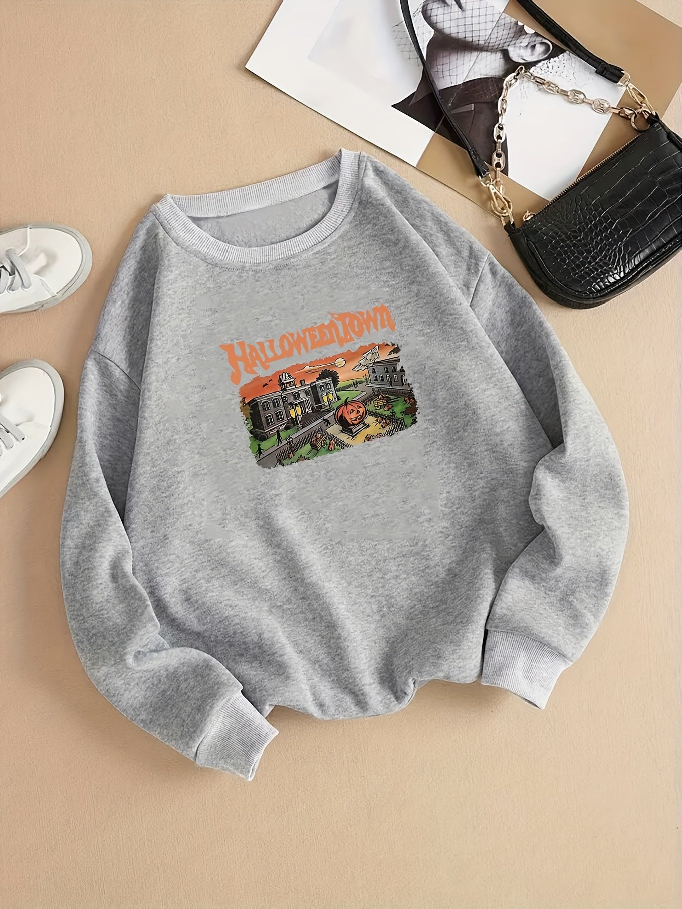 Sixsr Plus Size Halloween Casual Sweatshirt, Women's Plus Graphic & Letter Print Long Sleeve Round Neck Sweatshirt