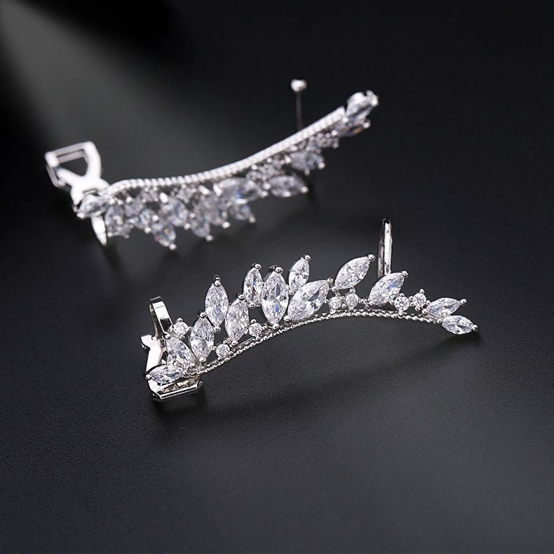 2025 Internet celebrity trinkets Korean version 925 silver needle fashion temperament sweet simple earrings wings earrings earbone clip