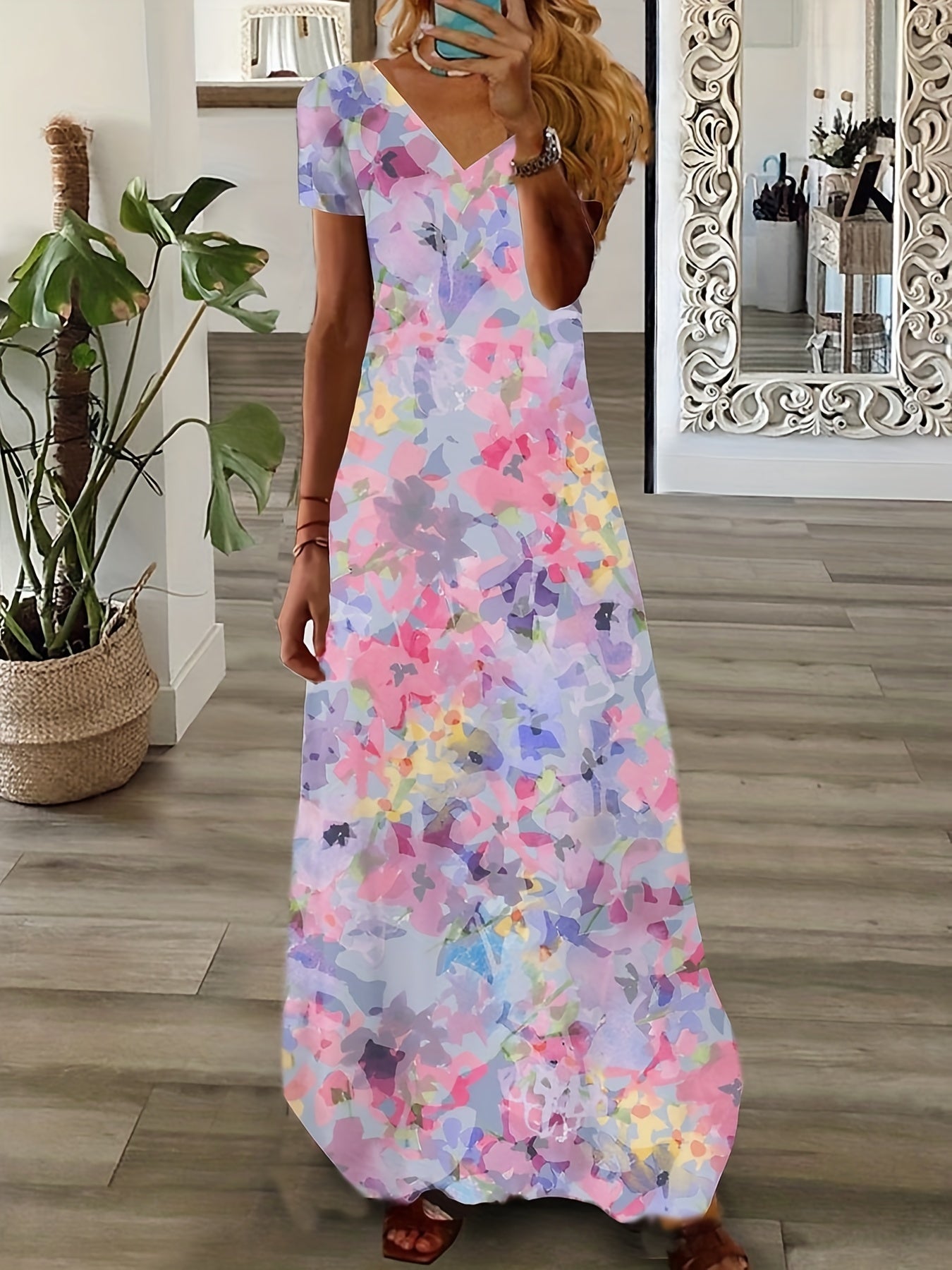 Plus Size Casual Dress, Women's Plus Floral Print Short Sleeve V Neck Medium Stretch Maxi Dress