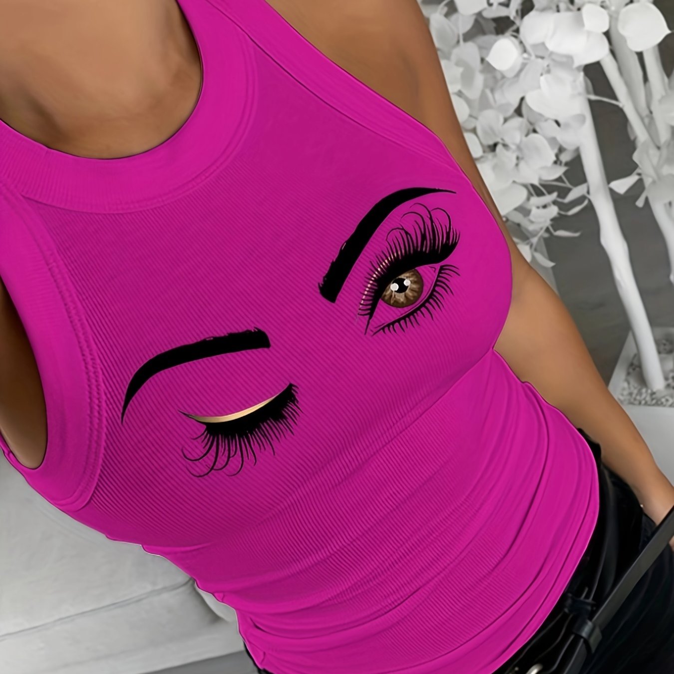 Eye-Catching Women's Tank Top with Lash Graphic Print and O-Neck Design