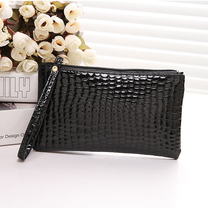 2025 Hot trade New popular new women's bags trendy long crocodile pattern clutch bag mobile phone change bag wholesale