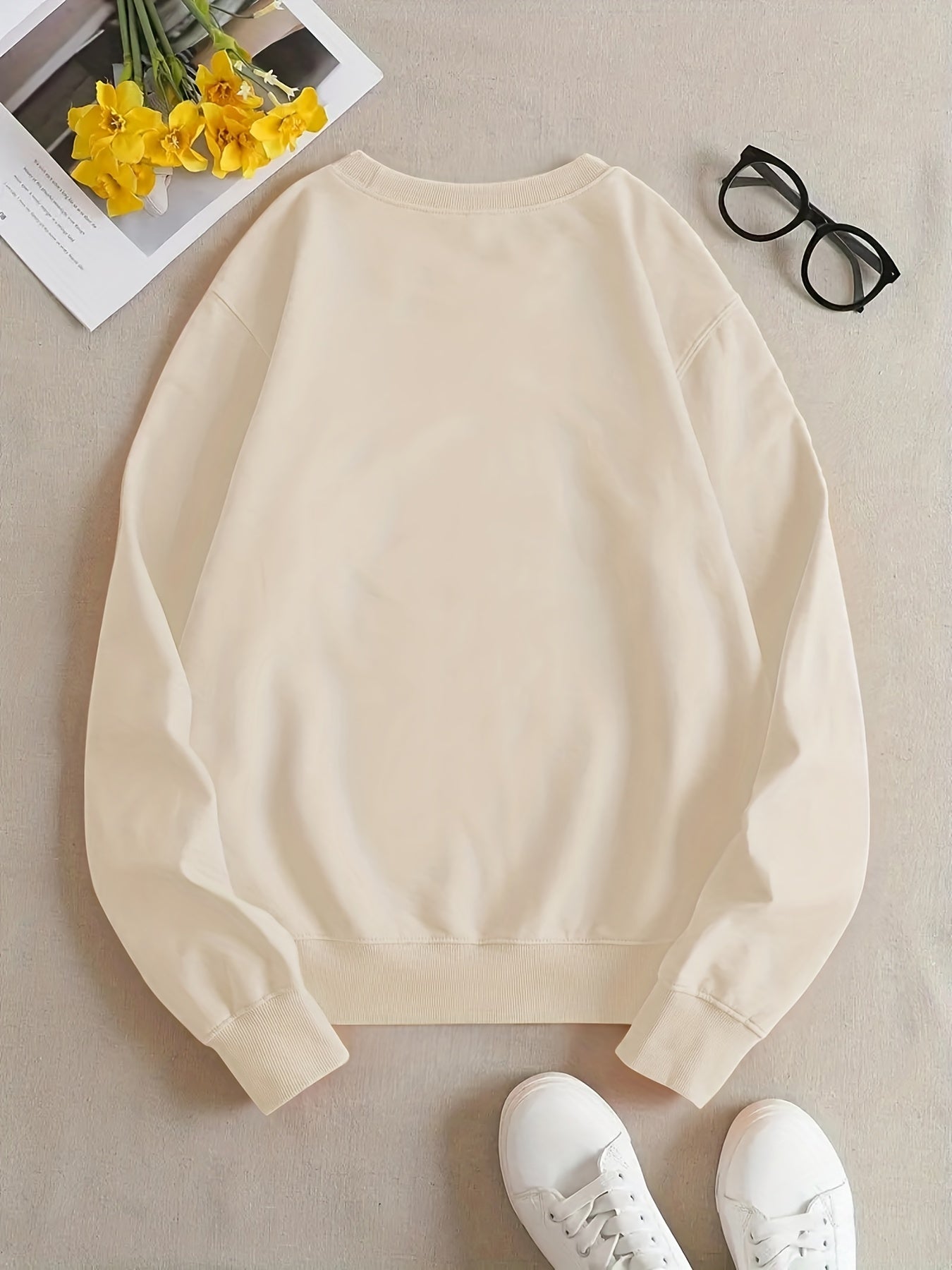 Sixsr Plus Size Halloween Casual Sweatshirt, Women's Plus Skull & Slogan Print Long Sleeve Round Neck Slight Stretch Sweatshirt