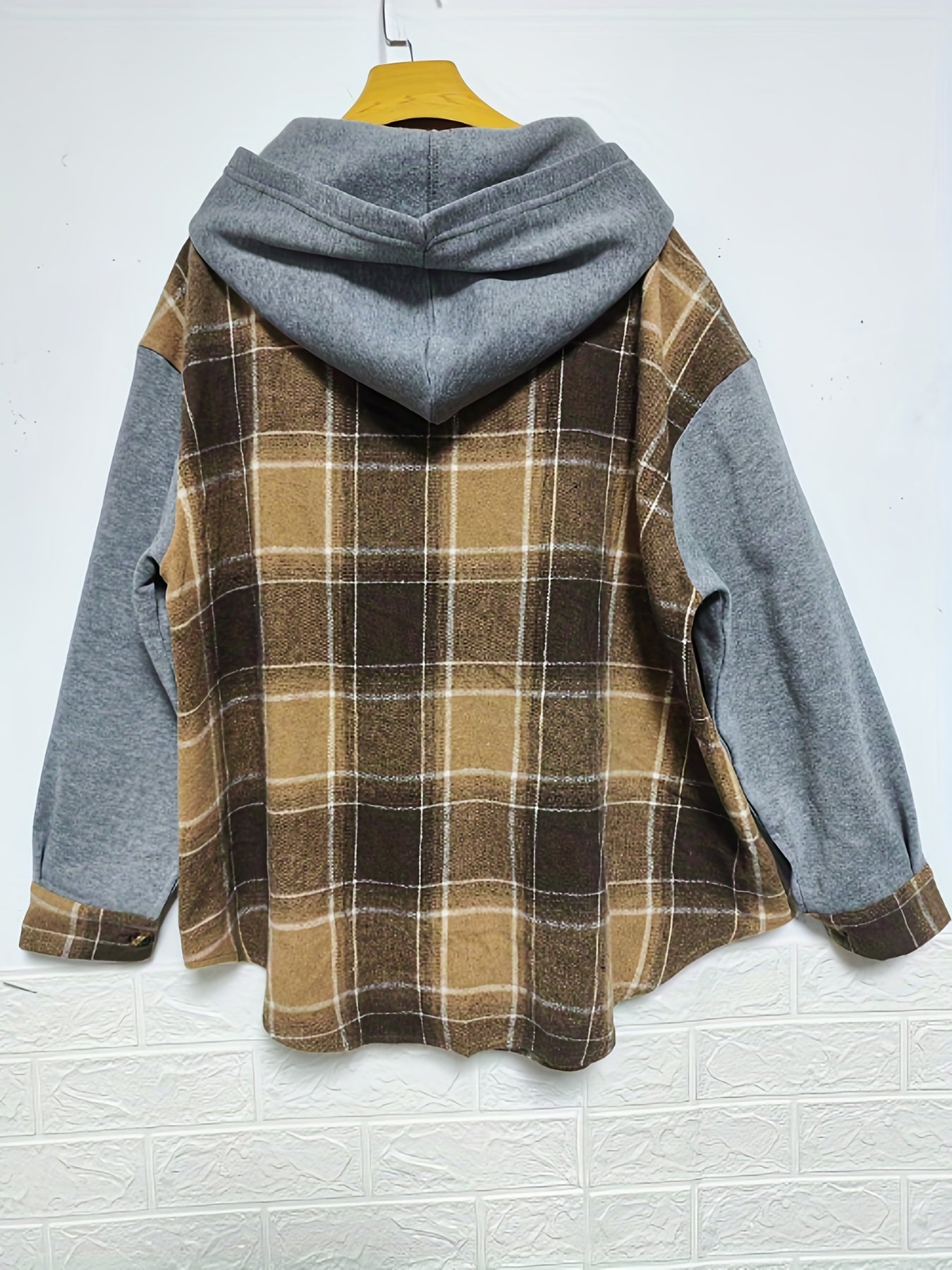 Sixsr Plus Size Casual Coat, Women's Plus Colorblock Plaid & Letter Print Button Up Long Sleeve Hoodie Shirt Coat