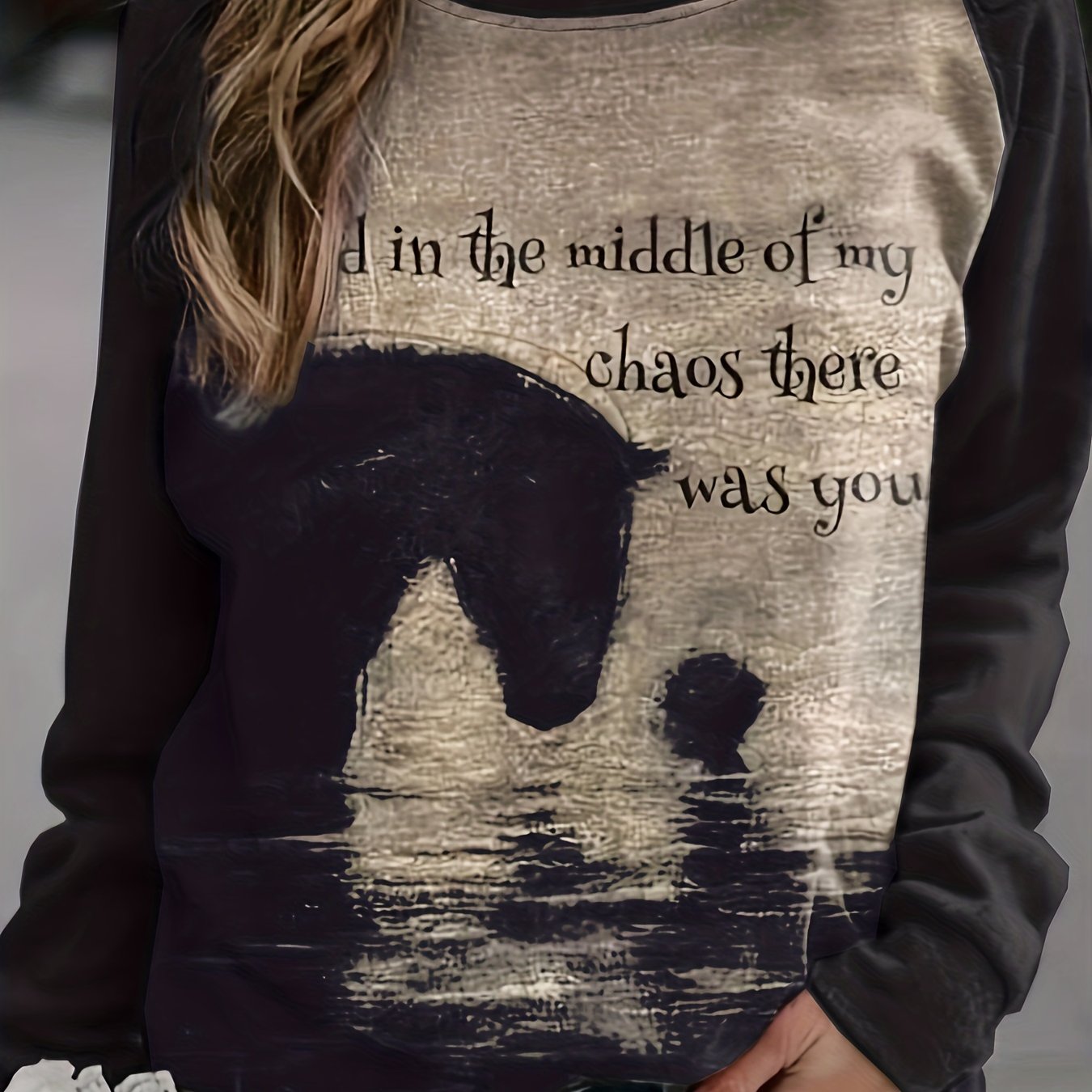 Sixsr Plus Size Casual Sweatshirt, Women's Plus Colorblock Slogan & Horse Print Long Sleeve Round Neck Sweatshirt