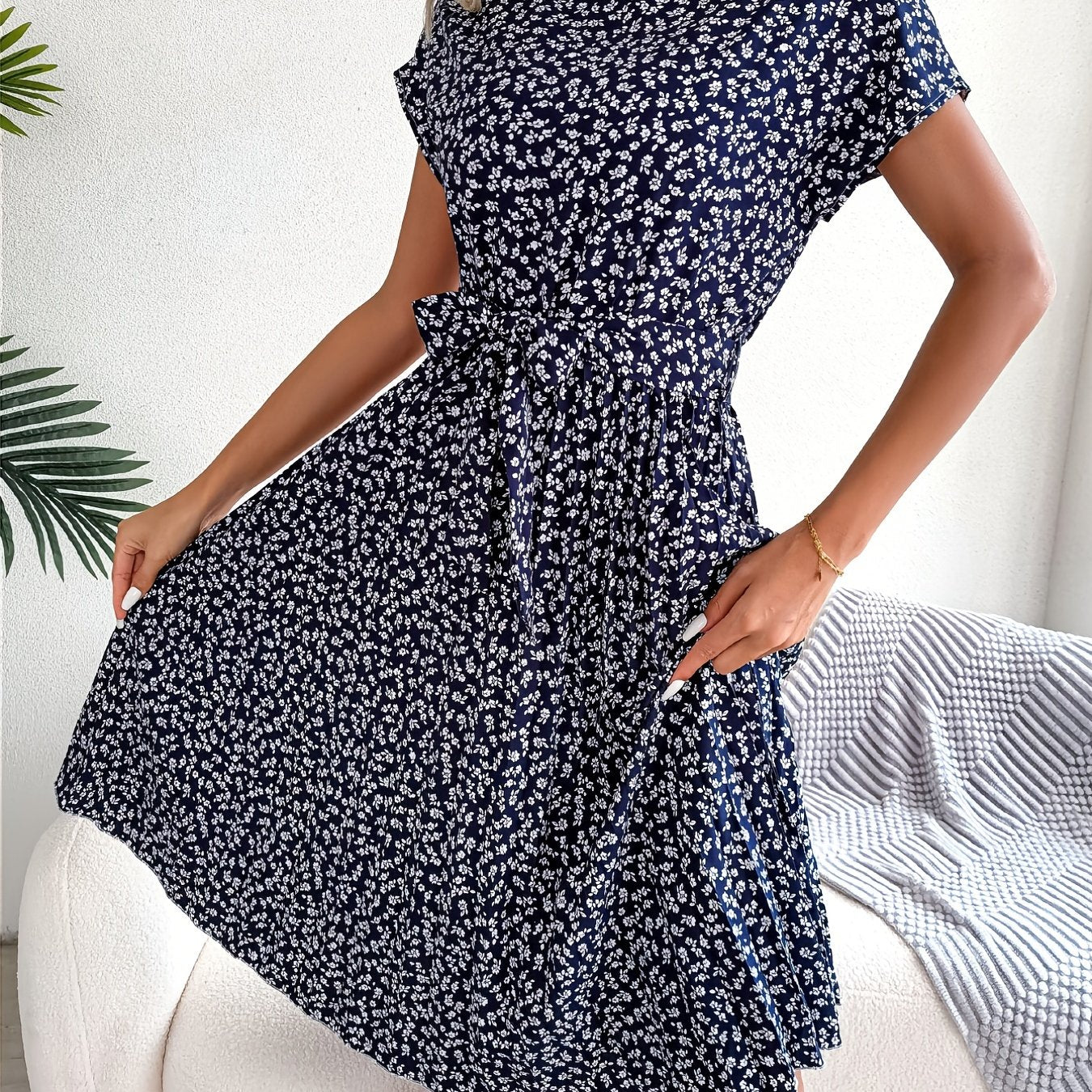 Sixsr Stylish Floral Print Belted Dress, Crew Neck Short Sleeve Dress, Casual Every Day Dress, Women's Clothing