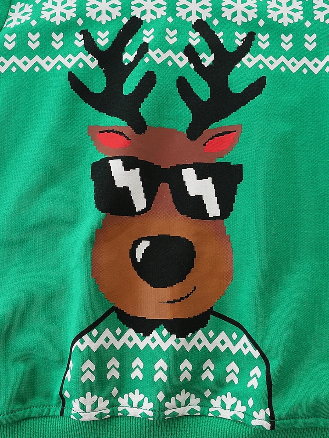 Christmas Deer Print Boys' Casual Long Sleeve Crew Neck Pullover Sweatshirt - Soft, Cozy, Creative Design for Kids' Outdoor Clothing