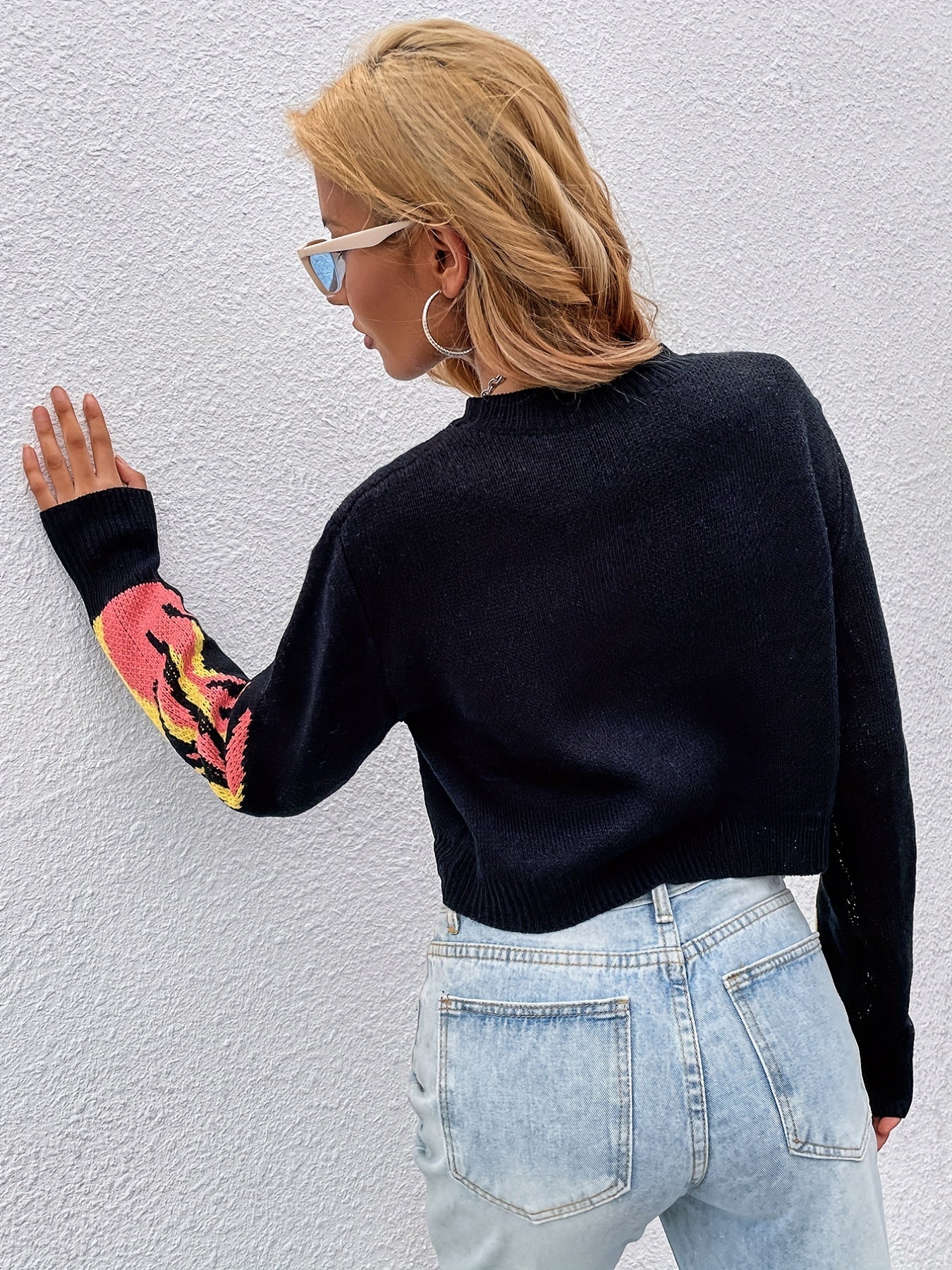 Sixsr Graphic Pattern Crop Knit Sweater, Casual Long Sleeve Crew Neck Sweater, Women's Clothing