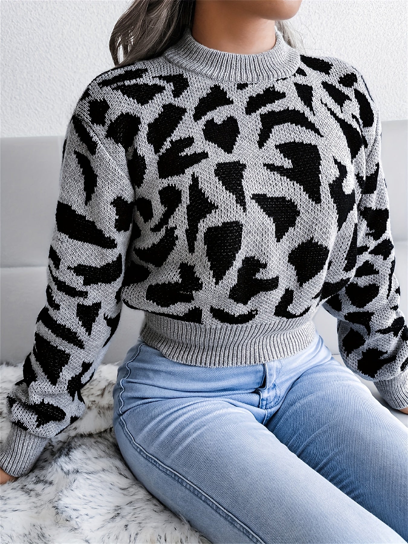 Sixsr Leopard Print Crop Sweater, Casual Crew Neck Long Sleeve Sweater, Casual Tops For Fall & Winter, Women's Clothing
