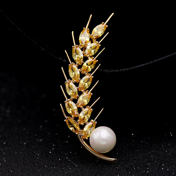 2025 New fashion gold wheat ear pearl brooch women's accessories simple atmosphere autumn and winter suit trendy fashion corsage