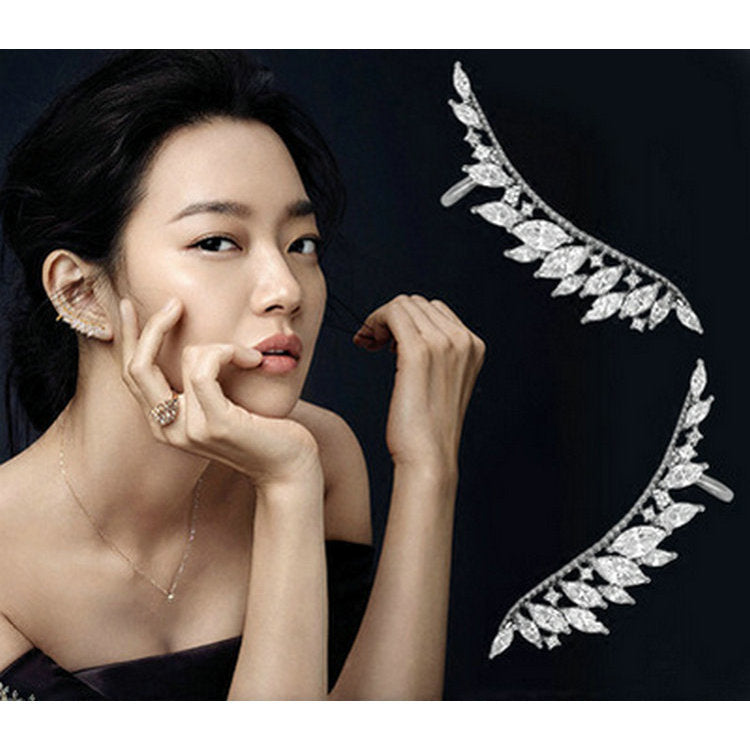 2025 Internet celebrity trinkets Korean version 925 silver needle fashion temperament sweet simple earrings wings earrings earbone clip