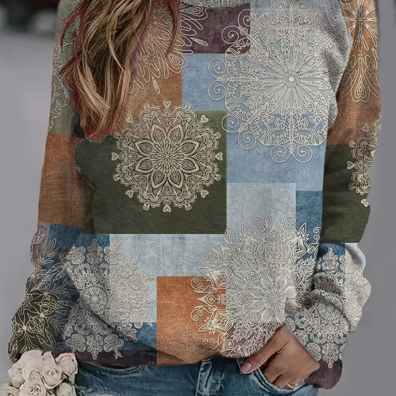 Sixsr Plus Size Casual Sweatshirt, Women's Plus Colorblock Mandala Print Long Sleeve Round Neck Sweatshirt