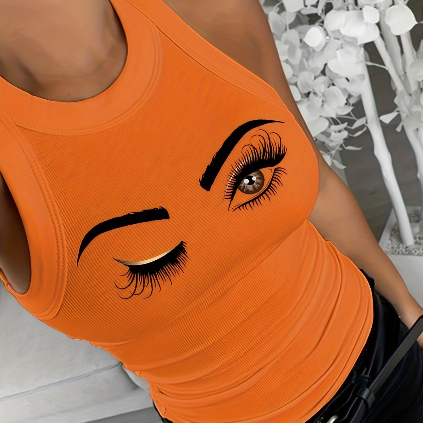 Eye-Catching Women's Tank Top with Lash Graphic Print and O-Neck Design
