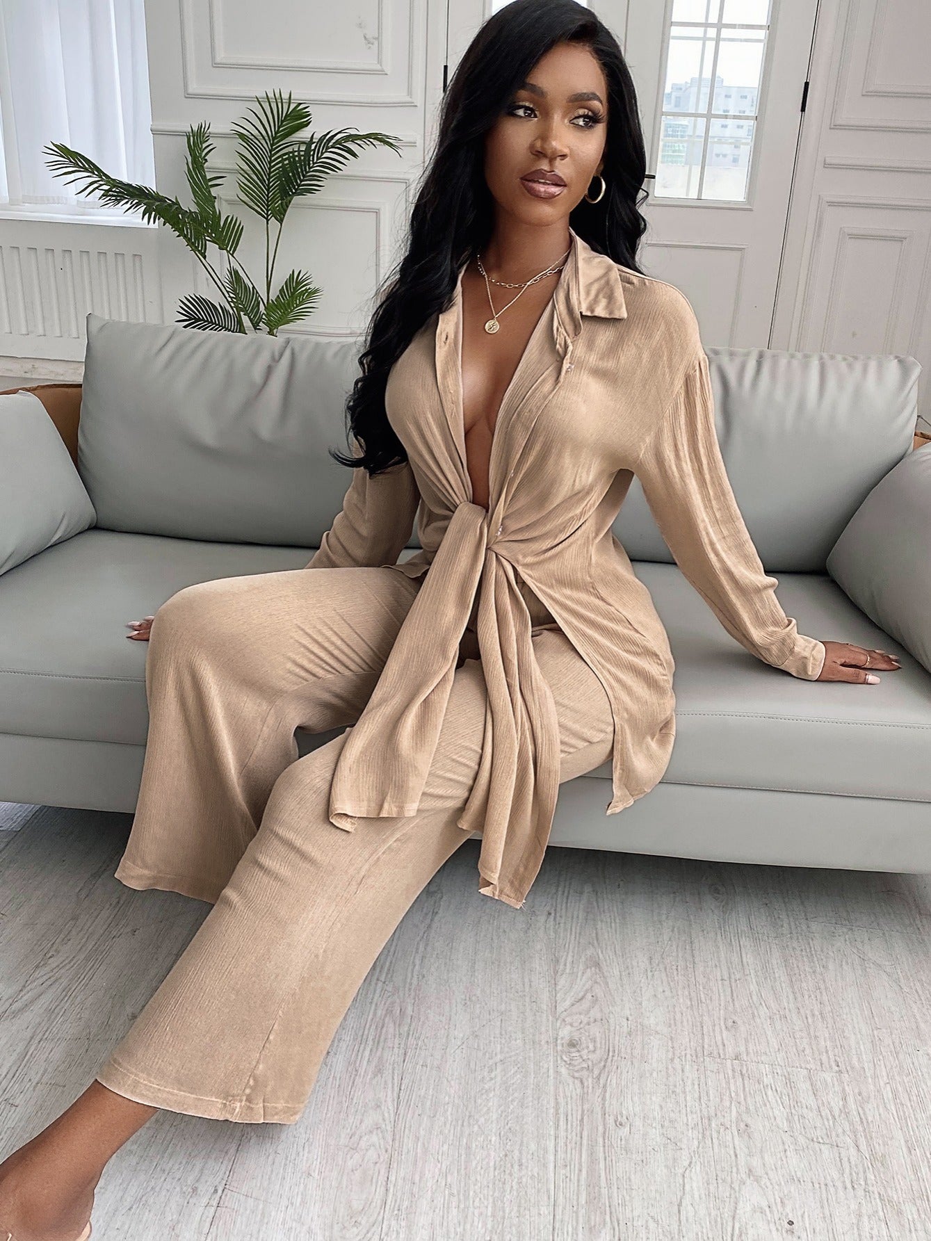 Stylish Women's Blouse and Wide Leg Pants Set - Perfect for Any Occasion