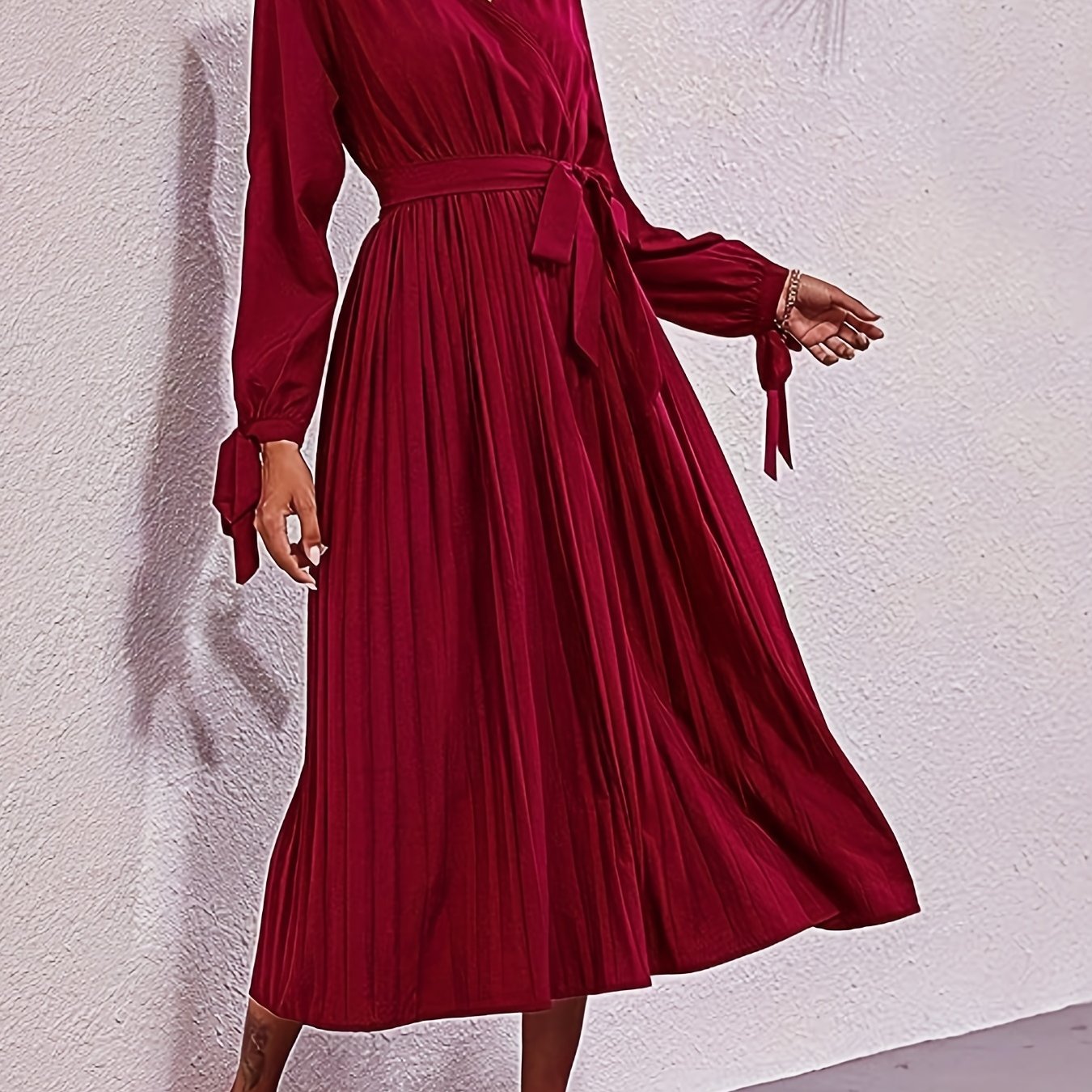 Sixsr Plus Size Elegant Dress, Women's Plus Solid Knot Cut Out Long Sleeve Surplice Neck Maxi Pleated Dress With Belt