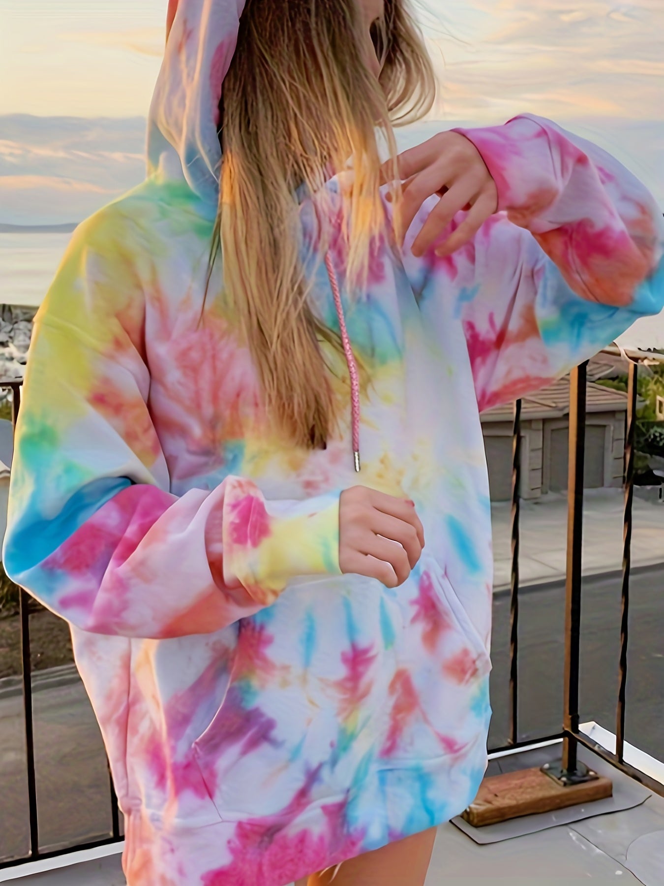Sixsr Plus Size Casual Sweatshirt, Women's Plus Tie Dye Long Sleeve Drawstring Hoodie With Pockets