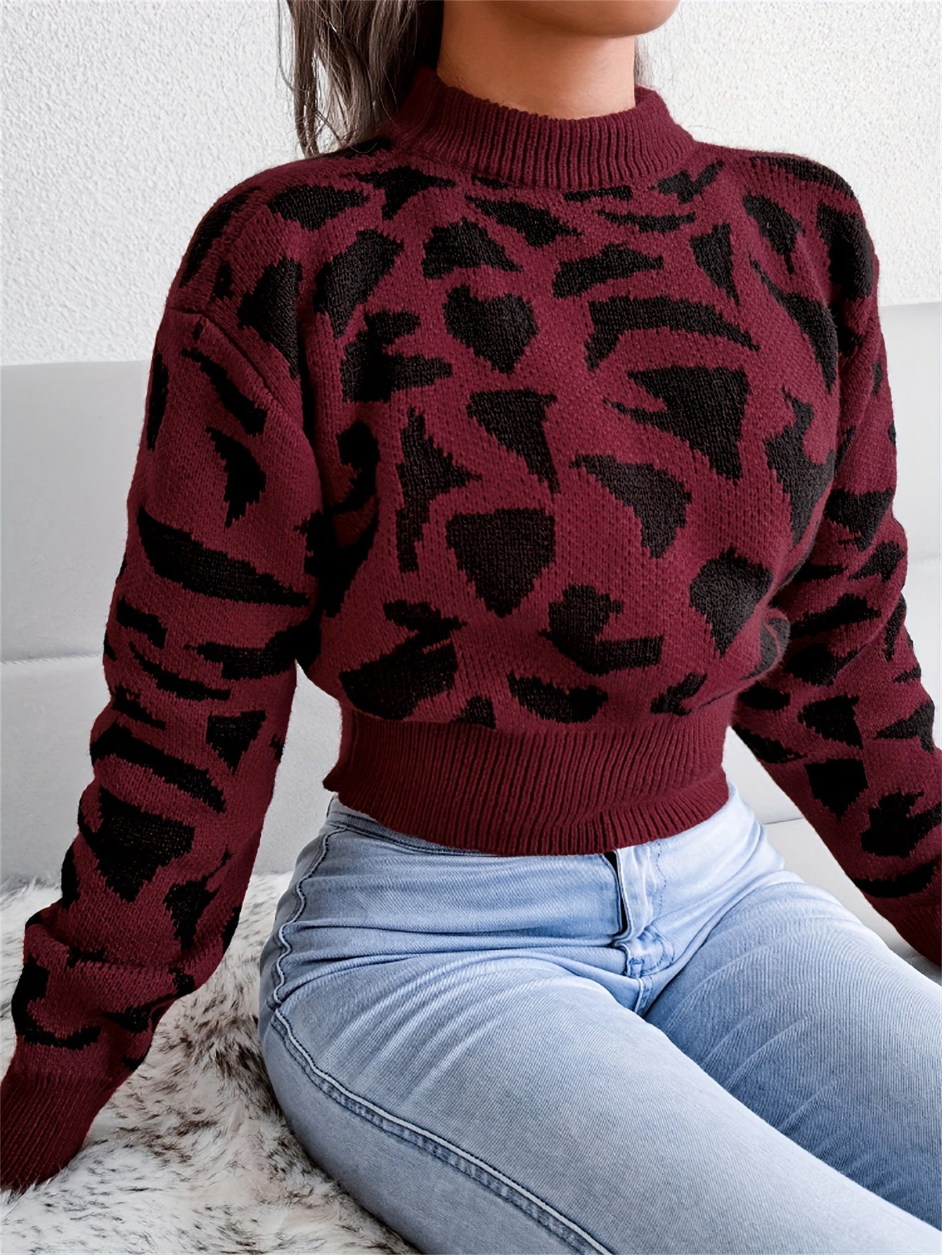 Sixsr Leopard Print Crop Sweater, Casual Crew Neck Long Sleeve Sweater, Casual Tops For Fall & Winter, Women's Clothing