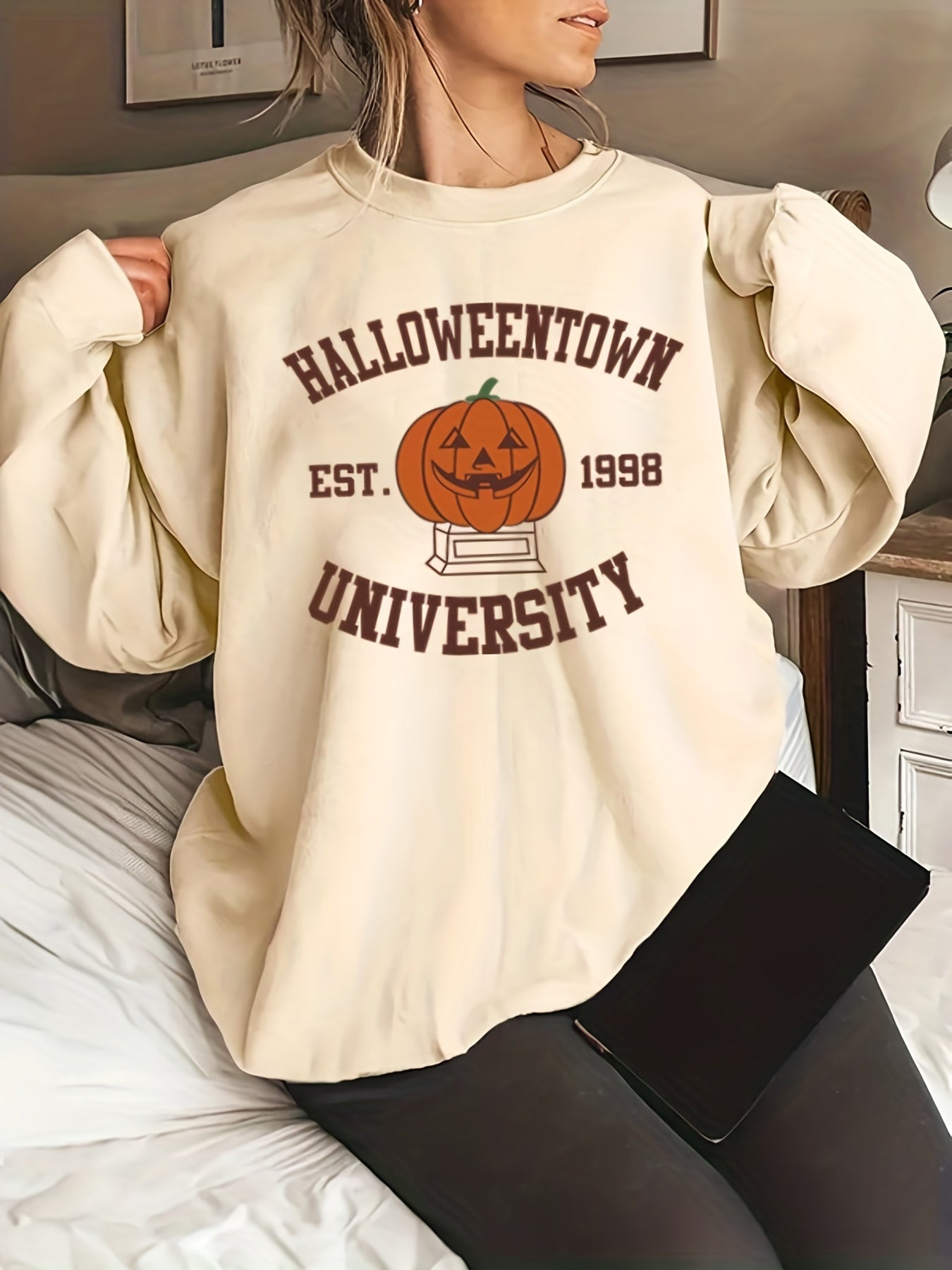 Sixsr Plus Size Halloween Sweatshirt, Women's Plus Cartoon Pumpkin & Letter Print Long Sleeve Round Neck Slight Stretch Sweatshirt
