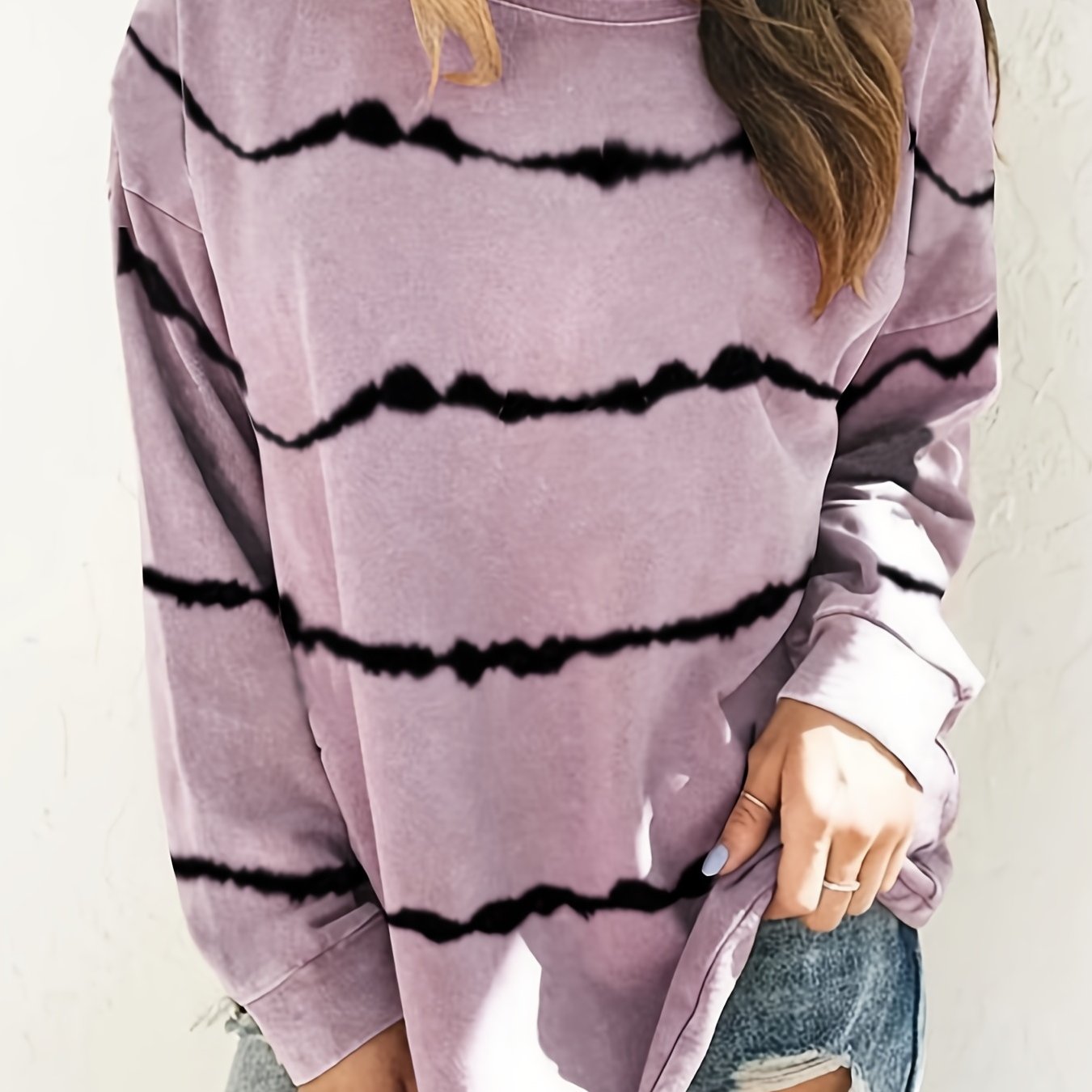 Sixsr Plus Size Tie Dye Strip Print Long Sleeve Sweatshirt, Women's Plus Slight Stretch Casual Sweatshirt