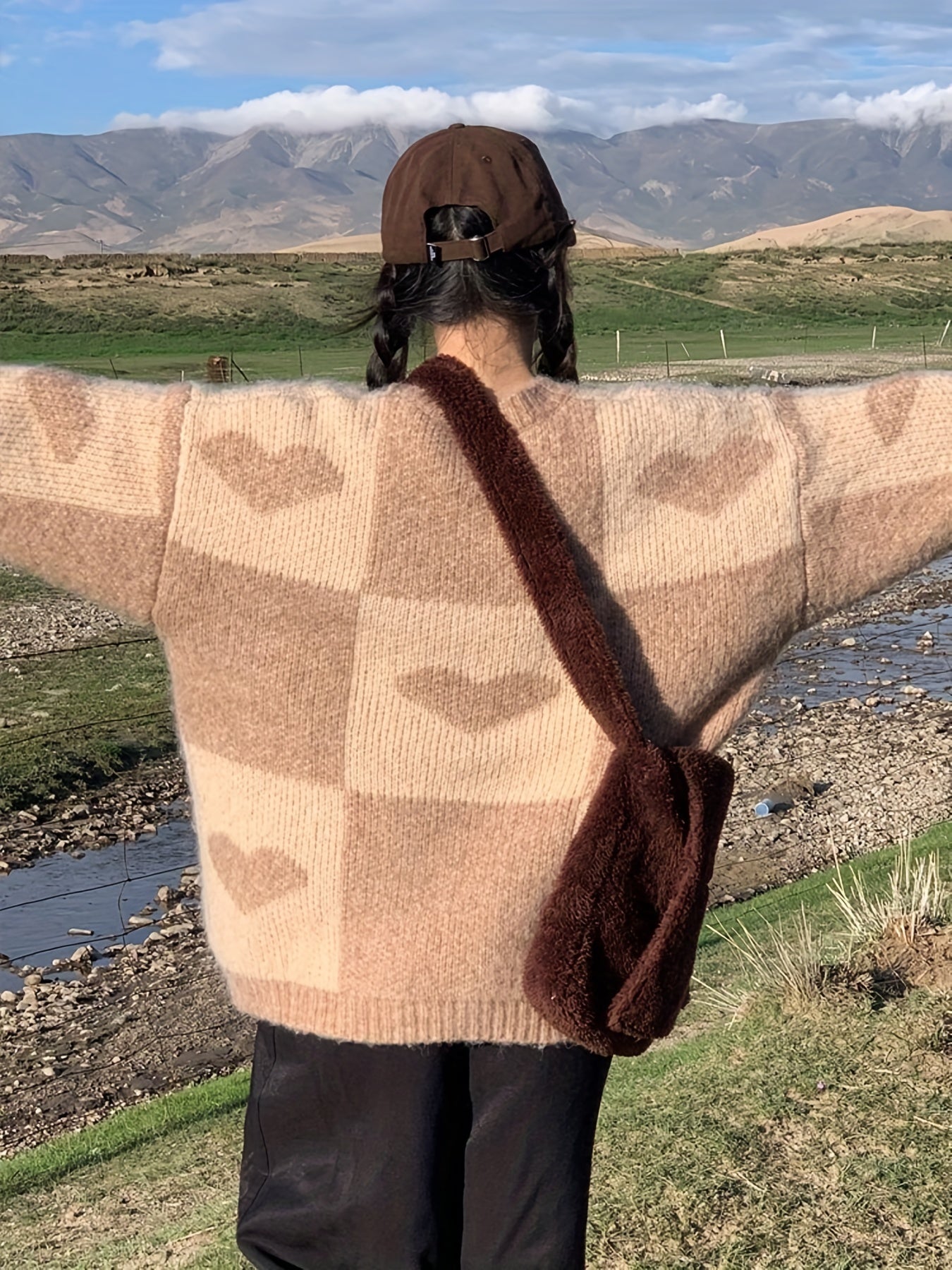 Sixsr Heart Pattern Crew Neck Sweater, Casual Long Sleeve Sweater For Fall & Winter, Women's Clothing