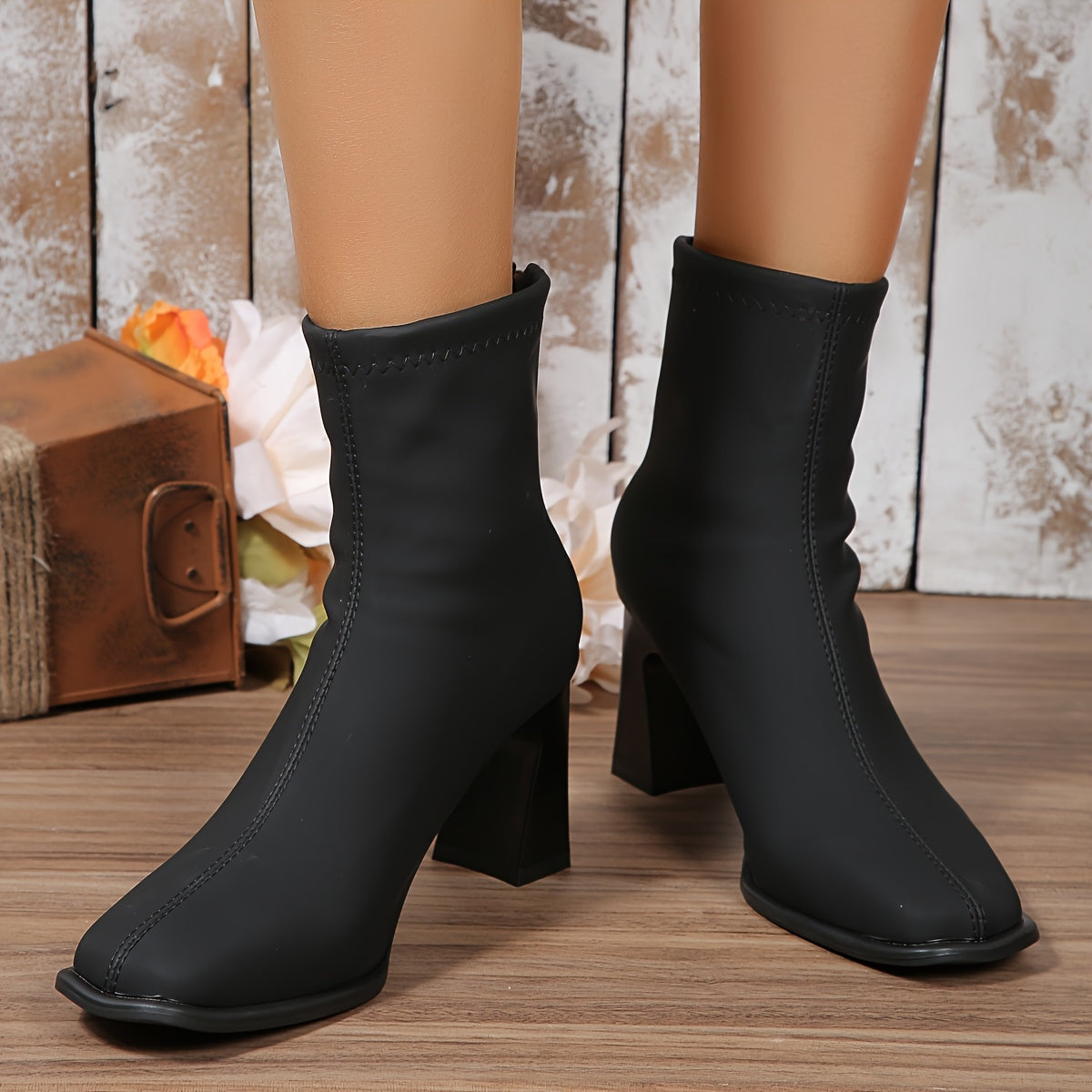 Sixsr Women's Solid Color Trendy Boots, Back Zipper Casual Chunky Heel Ankle Boots, Square Toe Slim Casual Boots