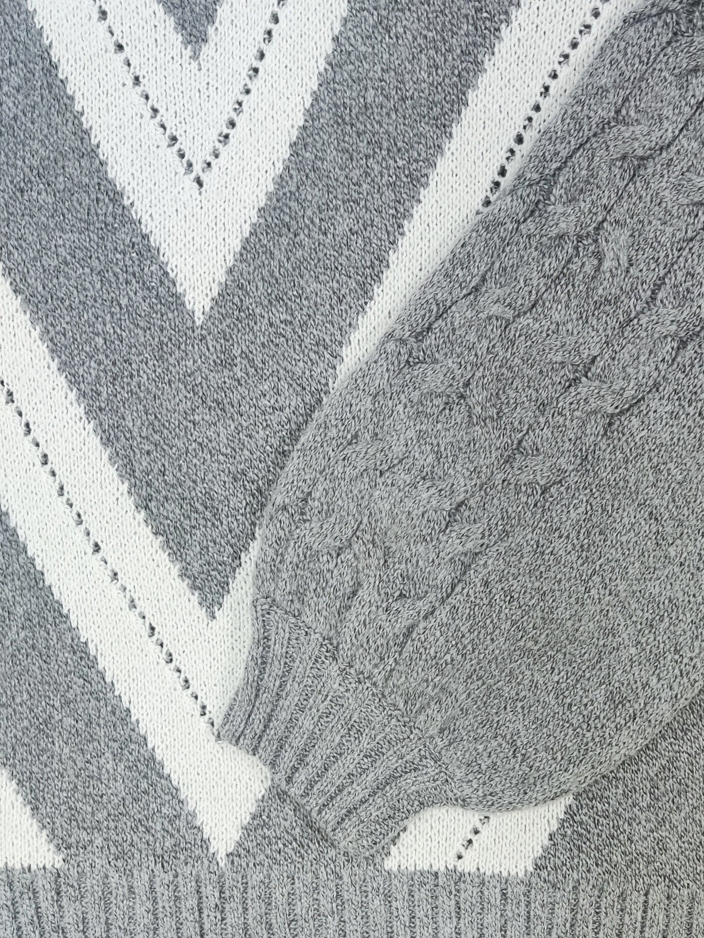 Sixsr Plus Size Casual Sweater, Women's Plus Geometric Print Cold Shoulder Long Sleeve Slight Stretch Turtle Neck Sweater