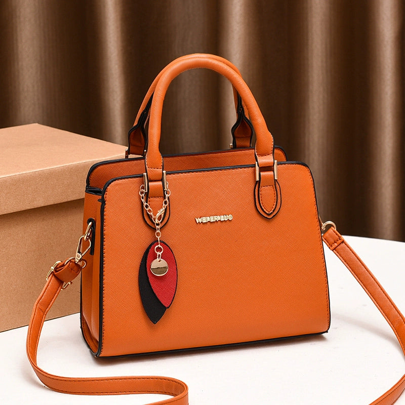 Women's bag new trendy temperament simple and versatile shoulder messenger bag large capacity fashion bridal bag handbag