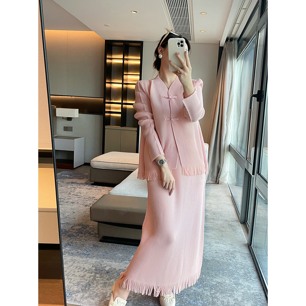 Miyake's new dragon scale pleated fashion suit women's high-end temperament slim top fringed design skirt two-piece set