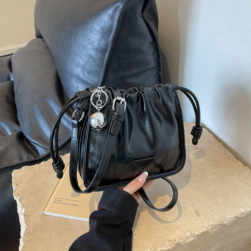 SIXSR 2025 Bag Korean high-end sense versatile bucket bag popular new ins fashion casual chain single shoulder messenger bag women