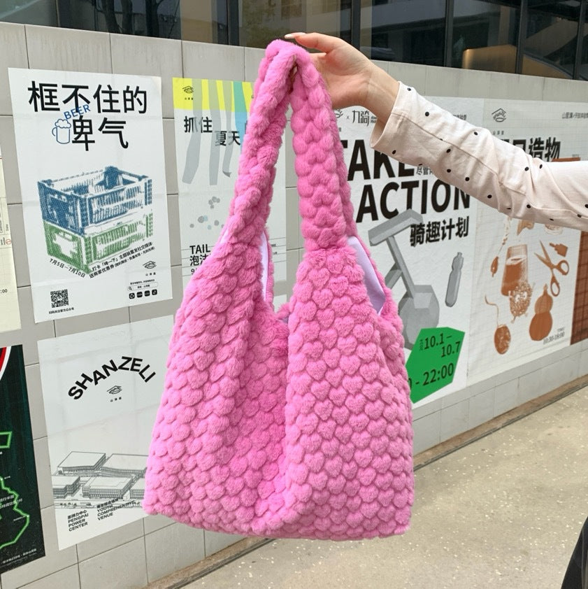 SIXSR 2025 popular autumn and winter new tote bag Korean version plush three-dimensional love shoulder bag versatile girl vest shopping bag woman