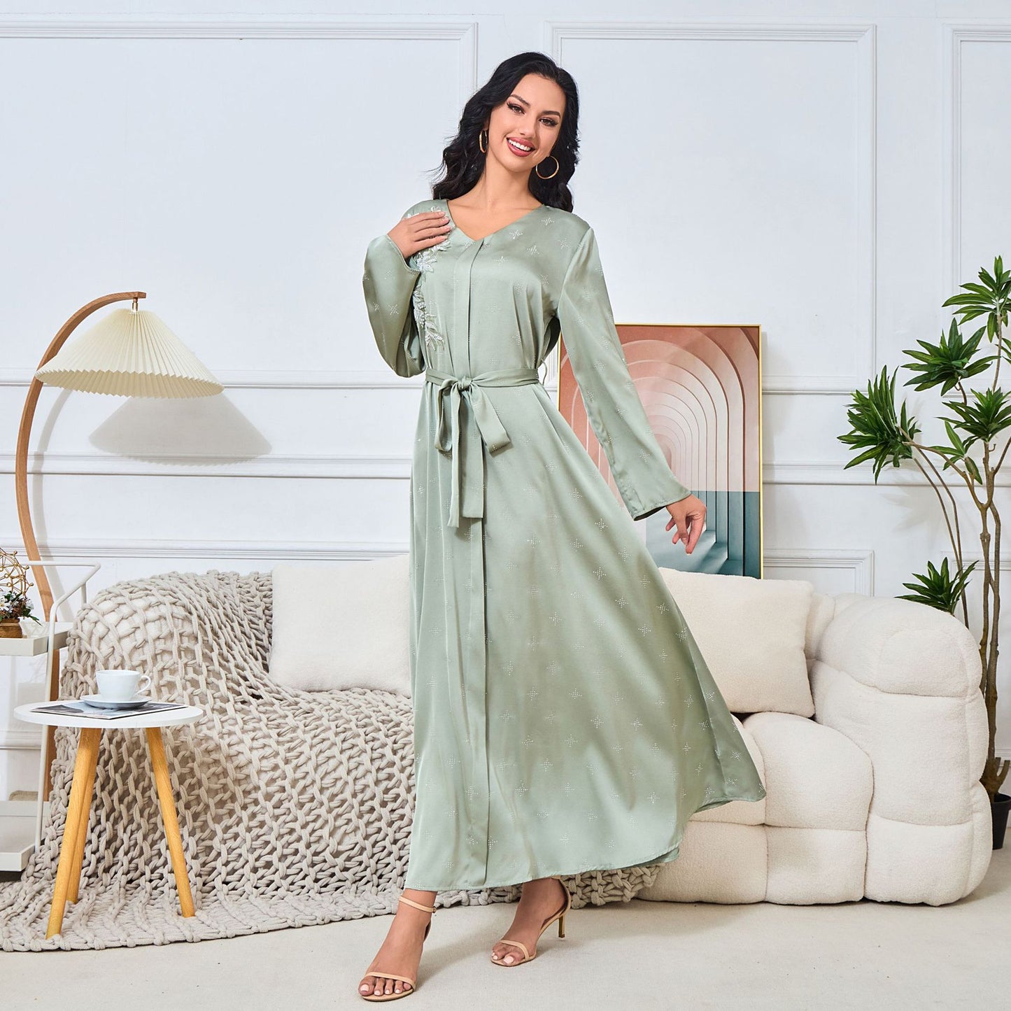 MT147 spot wholesale Middle East Dubai women's clothing new hot diamond pendulum robe women's clothing abaya dress dress