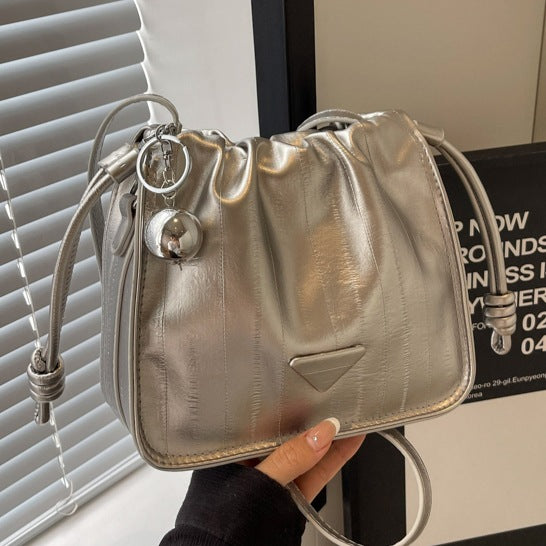 SIXSR 2025 Bag Korean high-end sense versatile bucket bag popular new ins fashion casual chain single shoulder messenger bag women