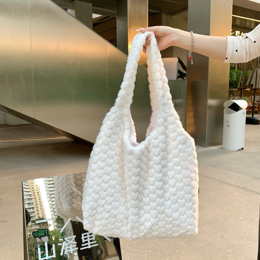 SIXSR 2025 popular autumn and winter new tote bag Korean version plush three-dimensional love shoulder bag versatile girl vest shopping bag woman