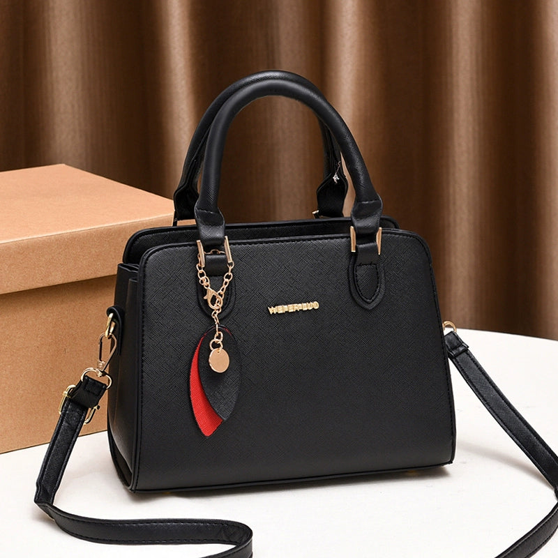 Women's bag new trendy temperament simple and versatile shoulder messenger bag large capacity fashion bridal bag handbag