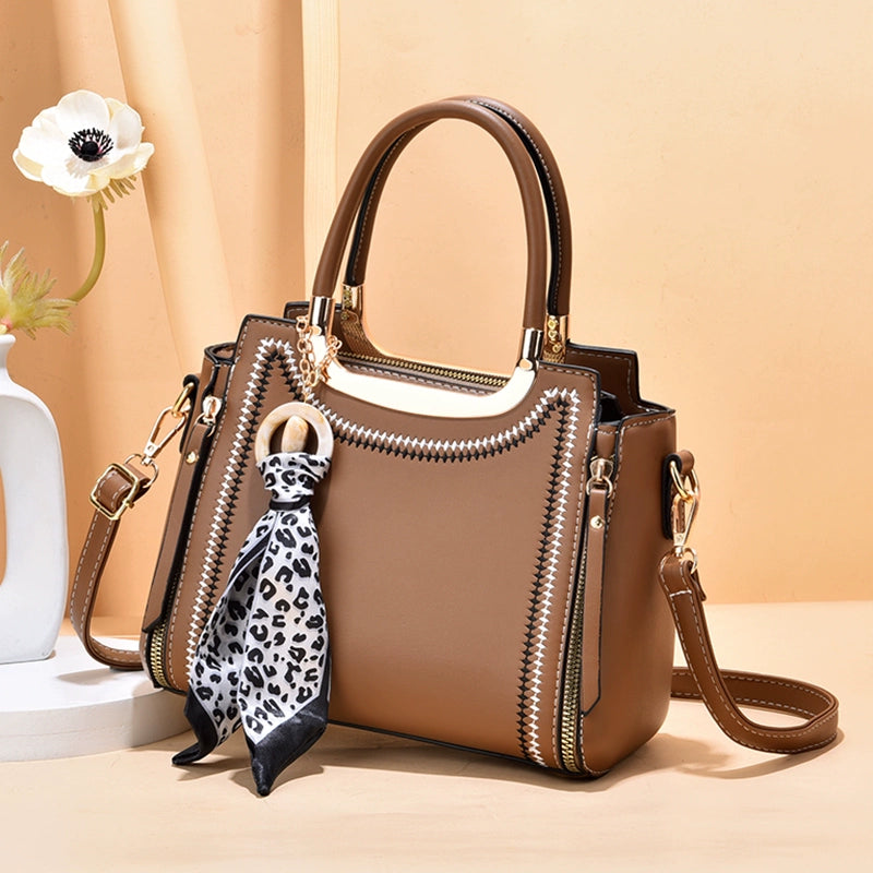 spring and summer new bag tide Korean version fashionable atmosphere women's messenger bag versatile large capacity Muse shoulder bag