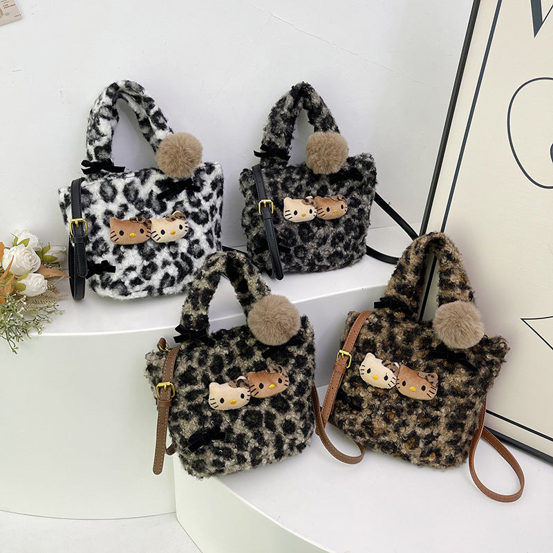 SIXSR 2025 Japanese cute kitten shoulder bag popular new cartoon plush handbag versatile girl fluffy messenger bag woman