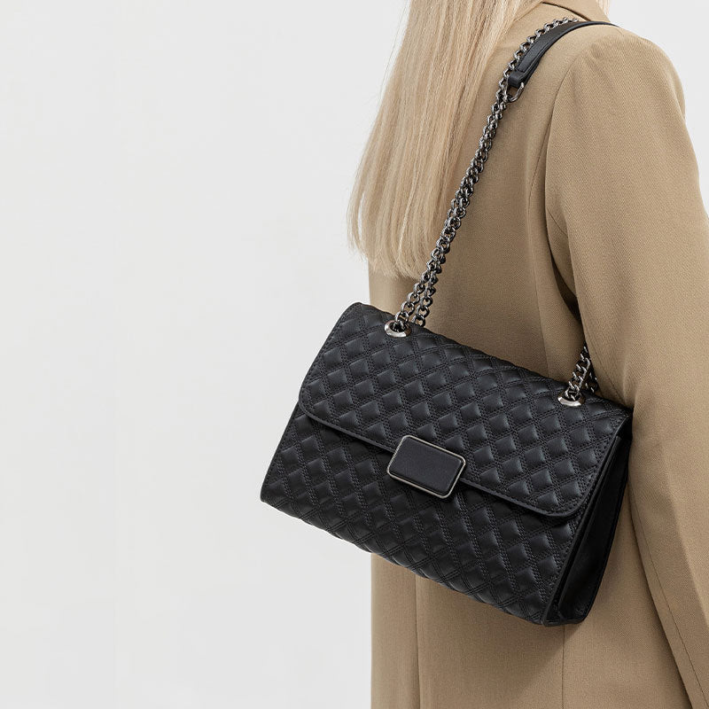 2025 Shoulder bag Women's bag High-end large-capacity small square bag Fashion versatile messenger bag Textured commuter women's bag