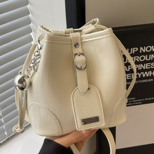 SIXSR 2025 Bucket bag women's new popular high-end niche design is popular this year, versatile casual women's shoulder messenger bag