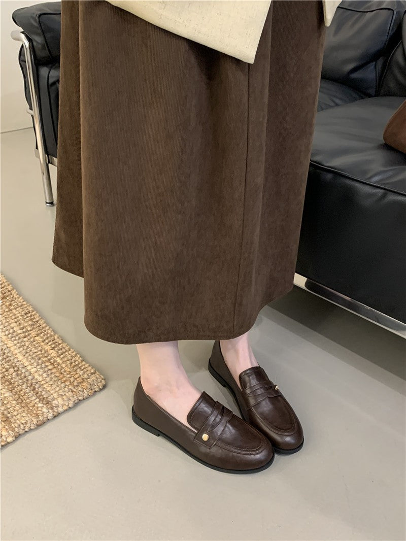 2025 casual retro British round head deep mouth commuting black small leather shoes women's single shoes autumn new loafers