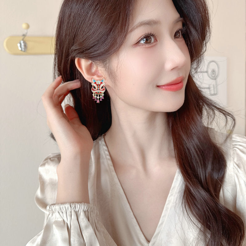 2025 New Chinese style Guochao lion dancing fringed earrings s925 silver needle high-end New Year's retro personalized fashion earrings
