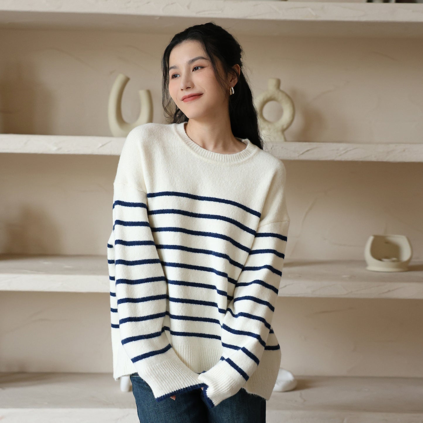 Korean version of classic striped top women's spring contrasting color crew neck knitted sweater fashionable versatile long-sleeved wool jumper