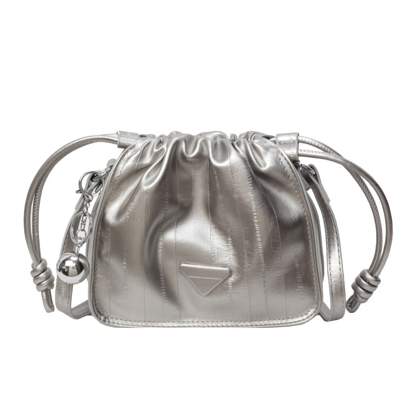 SIXSR 2025 Bag Korean high-end sense versatile bucket bag popular new ins fashion casual chain single shoulder messenger bag women