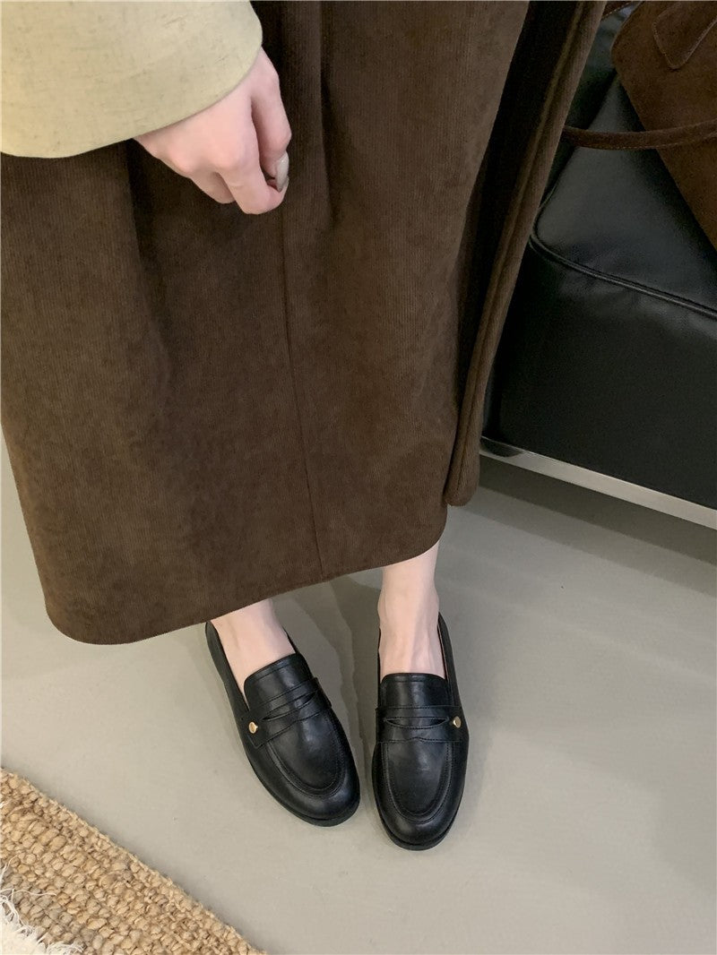 2025 casual retro British round head deep mouth commuting black small leather shoes women's single shoes autumn new loafers