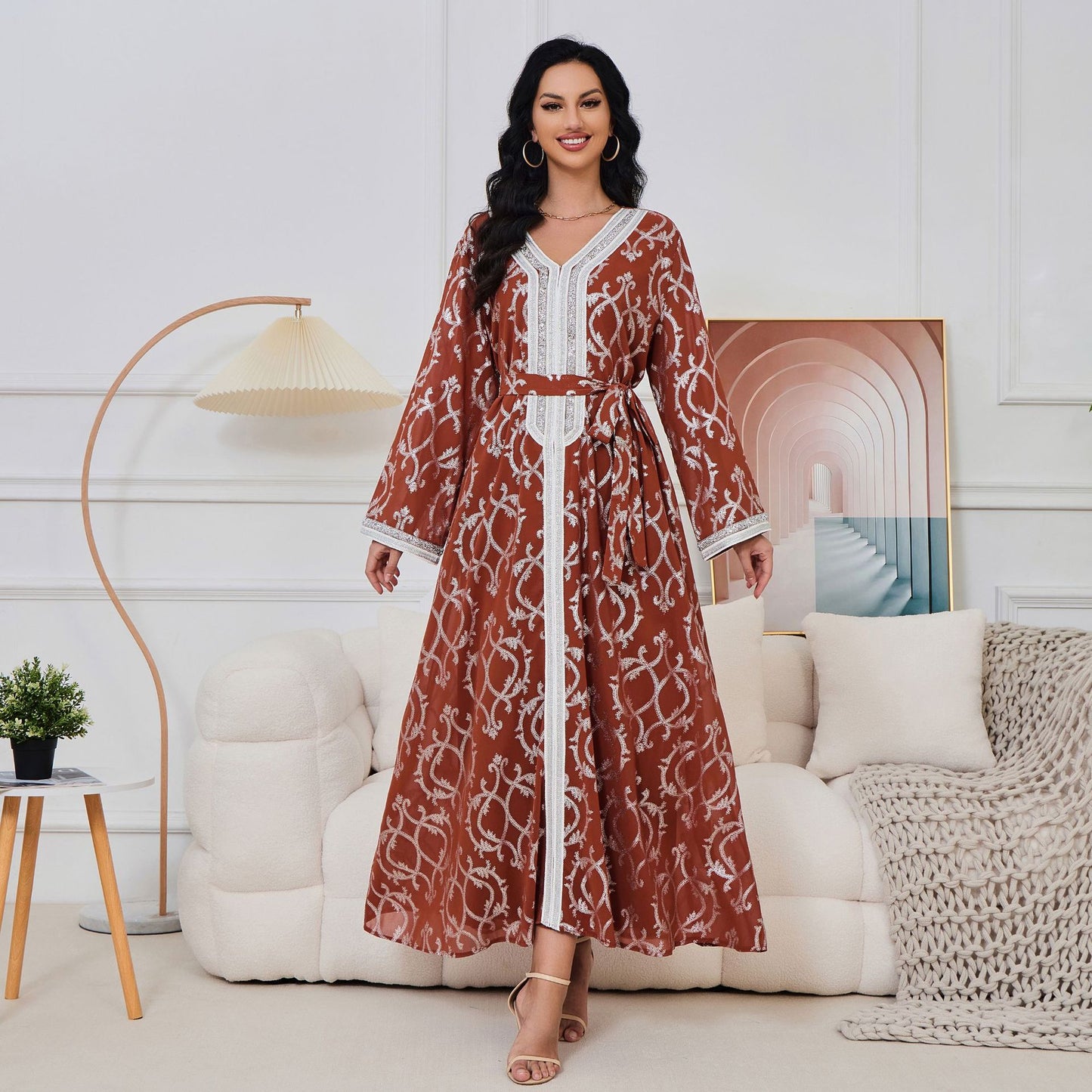MT103 Middle East New women's robe Arabian clothing new V-neck bronzing long-sleeved Popular trade dress