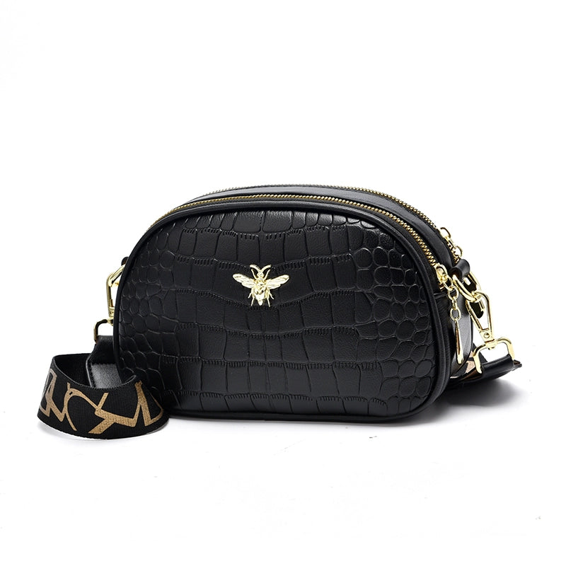 Bag women's summer new fashion versatile broadband messenger bag niche super fire lightweight camera shoulder women's bag