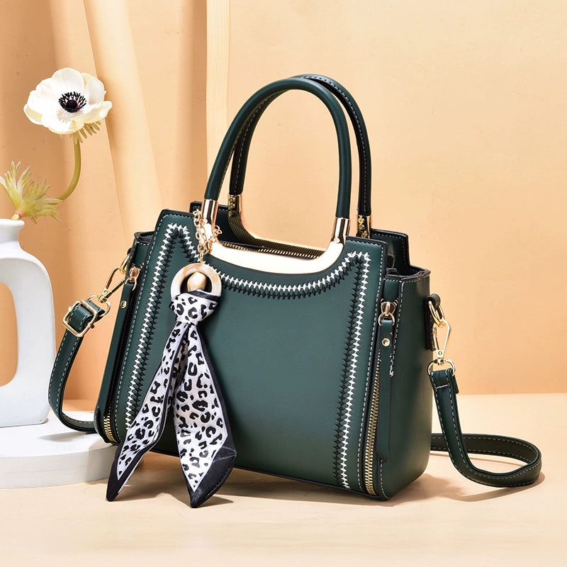 spring and summer new bag tide Korean version fashionable atmosphere women's messenger bag versatile large capacity Muse shoulder bag