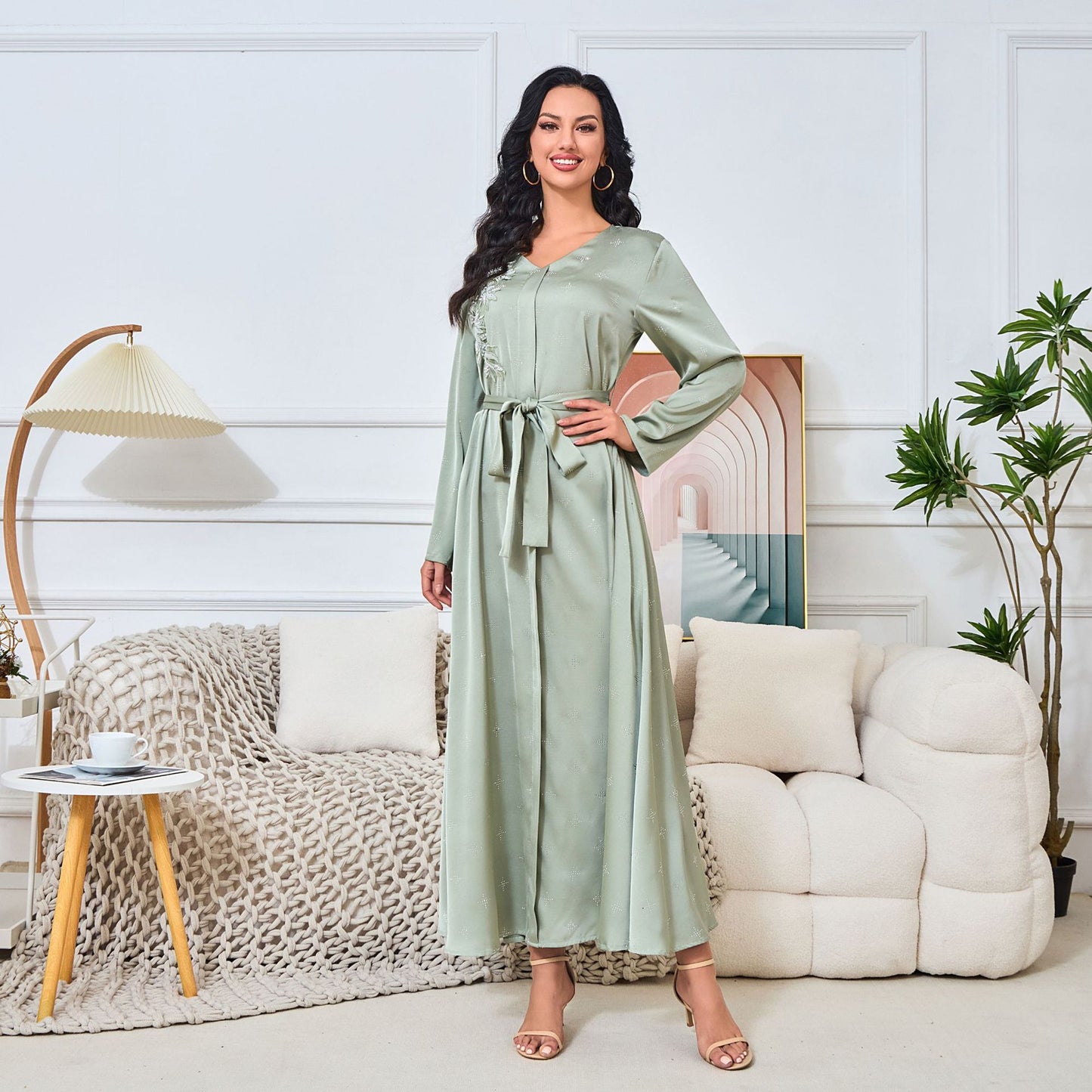 MT147 spot wholesale Middle East Dubai women's clothing new hot diamond pendulum robe women's clothing abaya dress dress