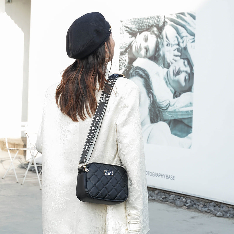 SIXSR 2025Cross-border Popular trade women's bags 2025 spring new fashionable small square bags broadband single shoulder oblique span small fragrant wind bag wholesale