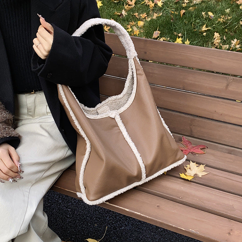 SIXSR 2025 popular autumn and winter fur integrated shoulder bag 2025 New underarm women's bag fashionable retro nostalgic plush handbag