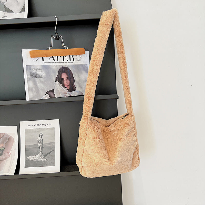 SIXSR 2025 autumn and winter new Japanese ins Korean version simple solid color wool bag casual plush women's bag shoulder messenger bag